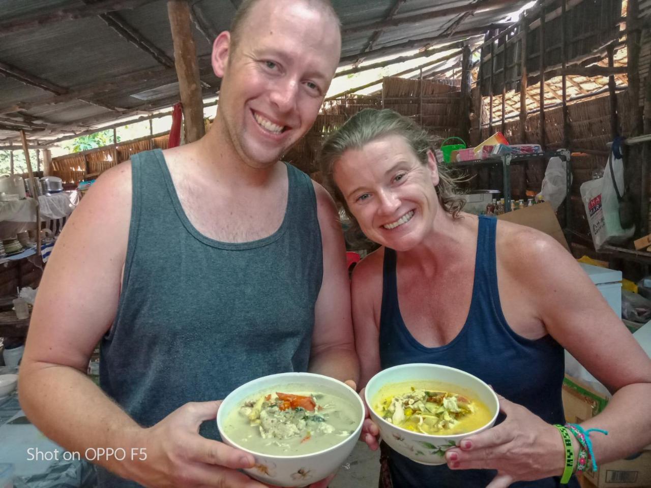 Mr. Chuoi Bar And Hut Hotel Ko Phra Thong Екстериор снимка
