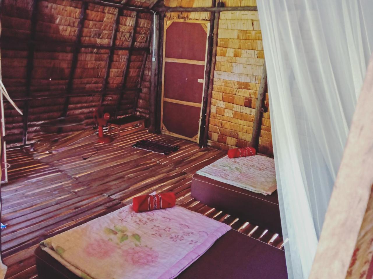 Mr. Chuoi Bar And Hut Hotel Ko Phra Thong Екстериор снимка